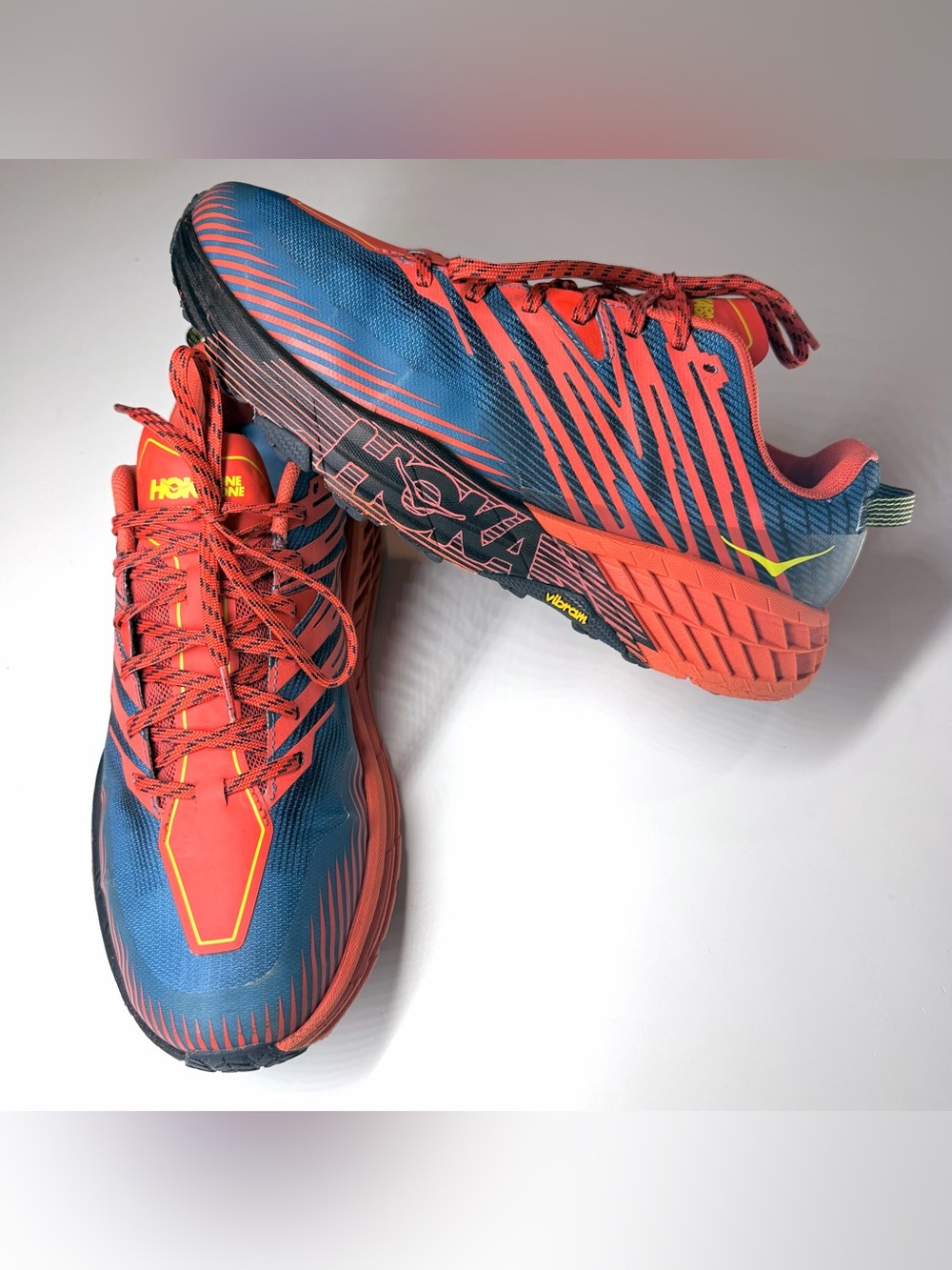 HOKA ONE ONE Speedgoat 4 Men's Trail-Running Sneakers Size- 11 Wide